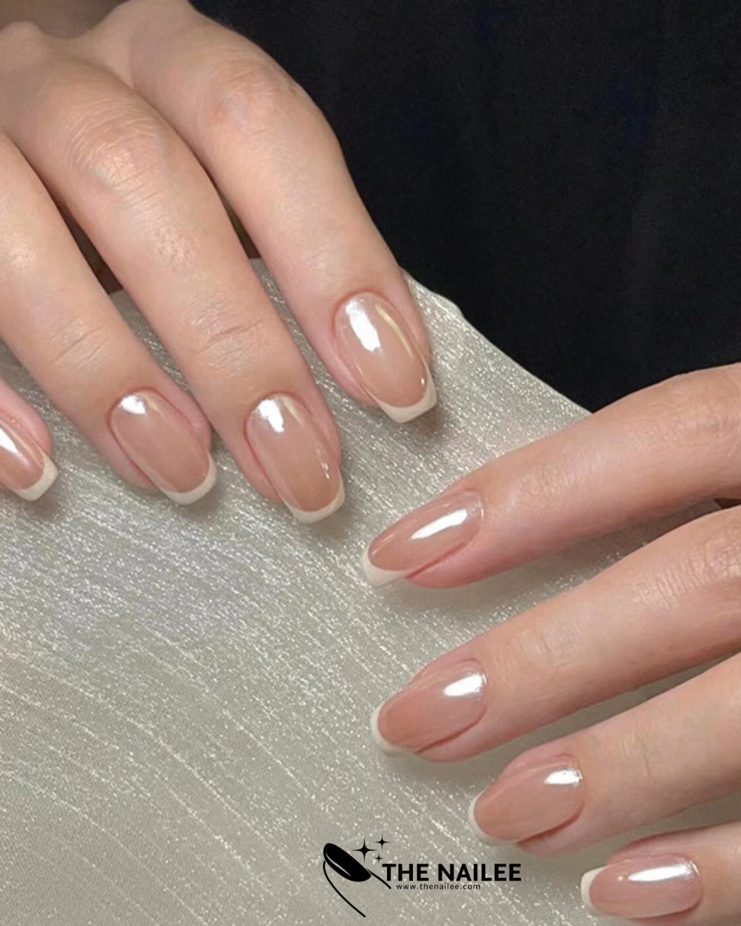 GLOSSY NAILS