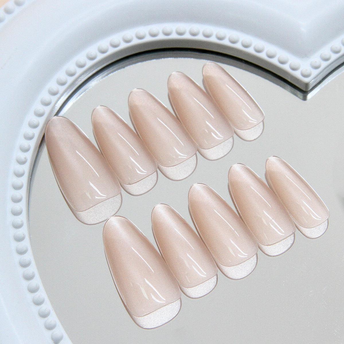 TN47 - Taupe Shimmer Cat-Eye Almond Press-On Nails | 24 Pcs