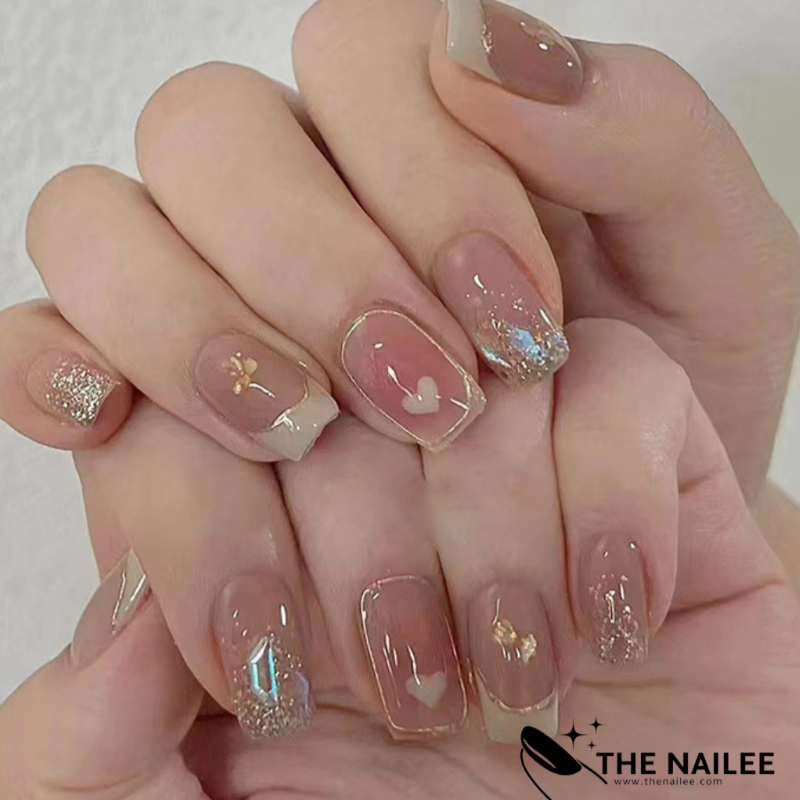 TN35 - 24 Pcs French Heart Press-On Nails
