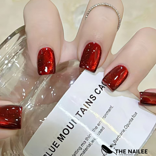 TN40 - ❤️ Ruby Red Cat Eye Press-On Nails – 24 PCS