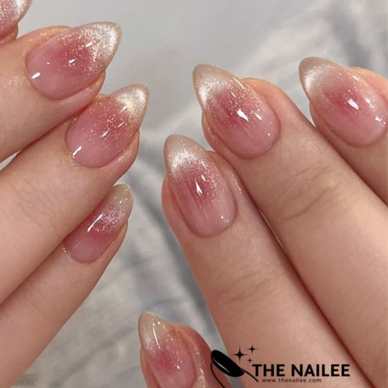 TN39 - 24 PCS Pink Ice Clear Cat Eye Press-On Nails