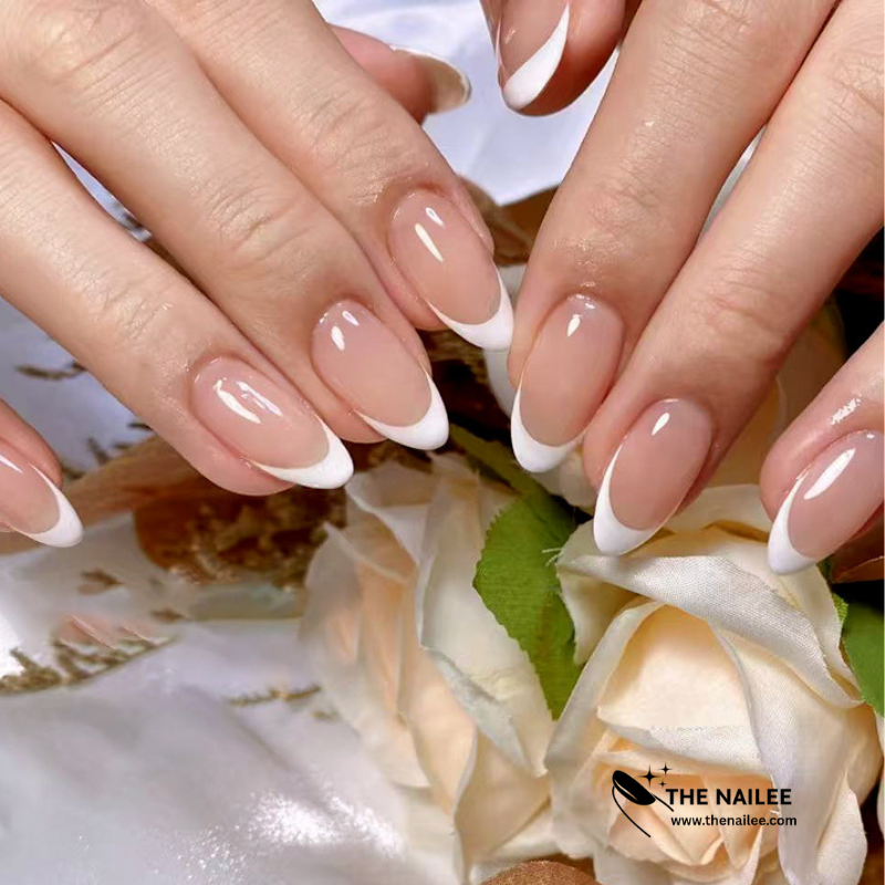 TN68 - Classic French Tip Almond Press-On Nails | 24 Pcs