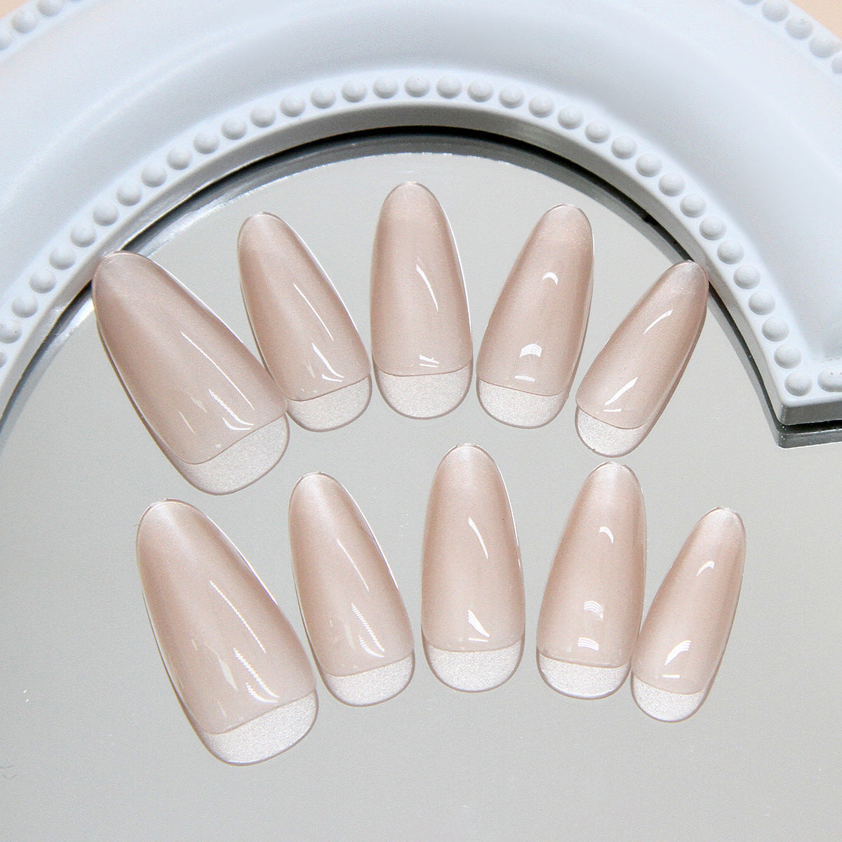 TN47 - Taupe Shimmer Cat-Eye Almond Press-On Nails | 24 Pcs
